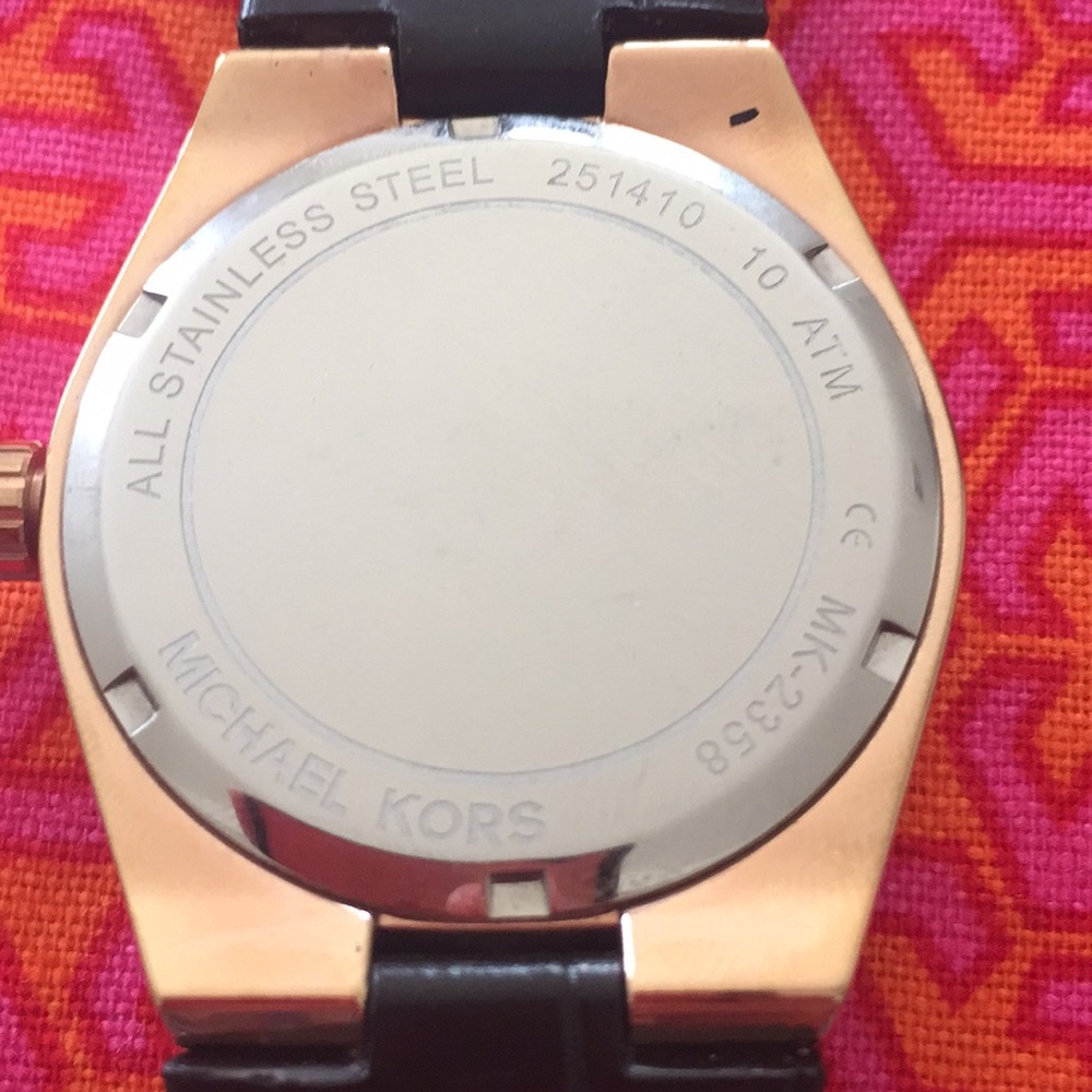 Michael Kors Watch! - Picture 3 of 8
